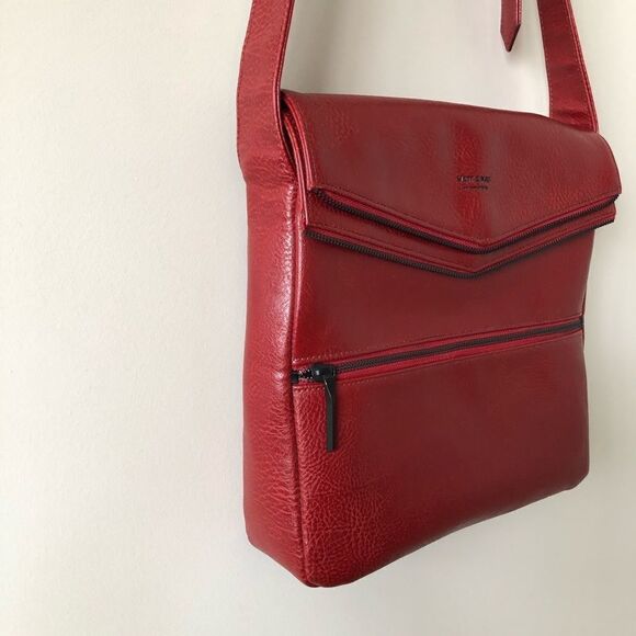 NWOT-MATT & Nat Red Pebble Crossbody Messenger - Picture 3 of 16